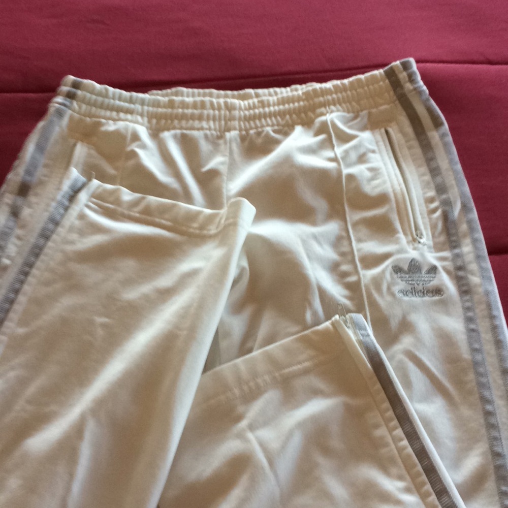 Women’s size small Adidas pants